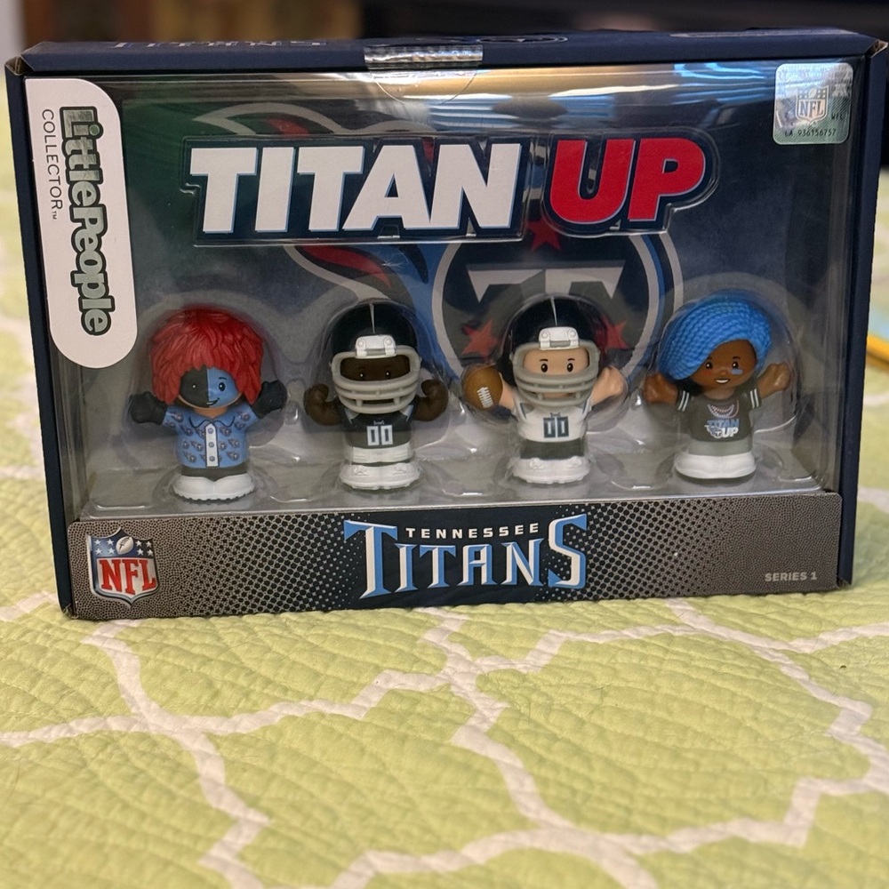 Little People Tennessee Titans Set
